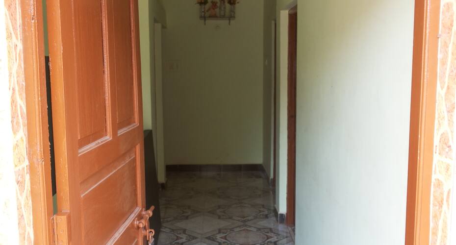 Agnelos Guest House, Goa 5